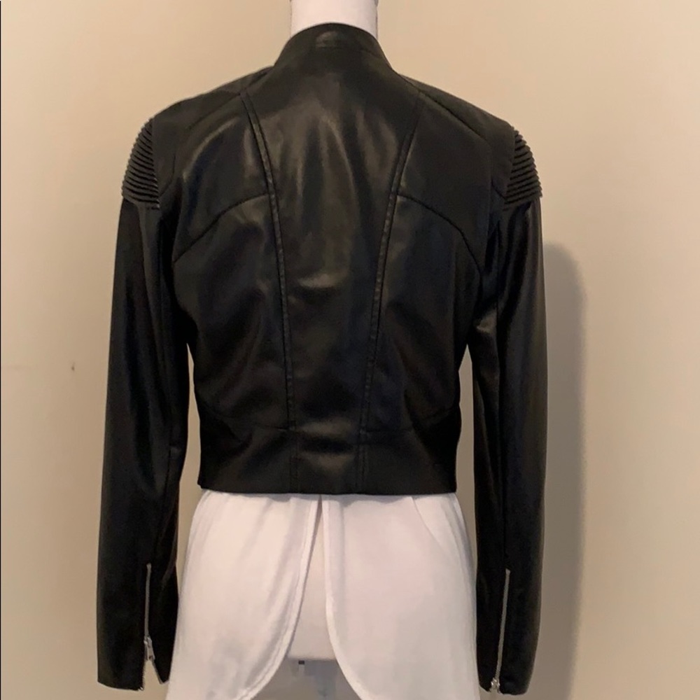 Black Bebe Crop Jacket With Shoulder Details! - Picture 4 of 7